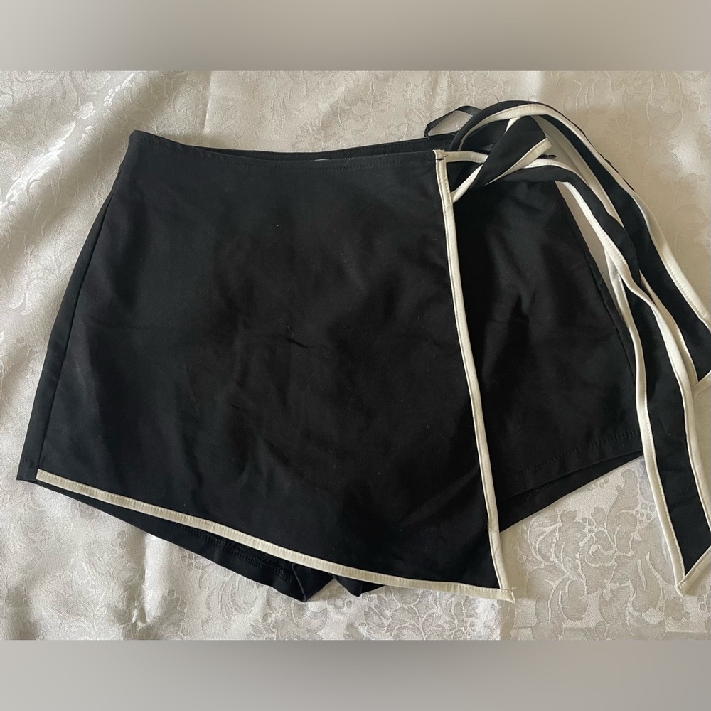 Revolve Skirt. All Sales Are Final. No Refund, Return Or Exchange